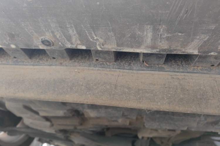 Used Nissan Tiida 2011 1.6L Manual Comfort Edition Chassis Front
