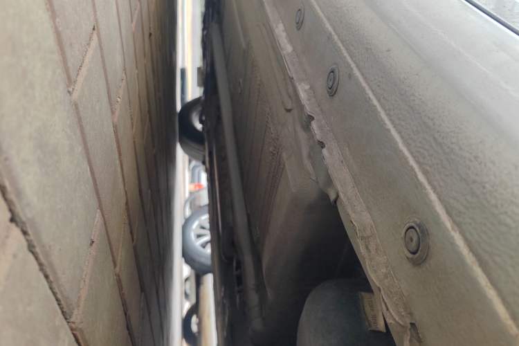 Used Nissan Tiida 2011 1.6L CVT Smart Version Chassis Rear Left