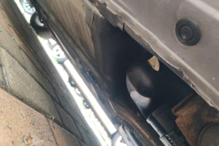 Used Nissan Tiida 2011 1.6L CVT Smart Version Chassis Rear Left