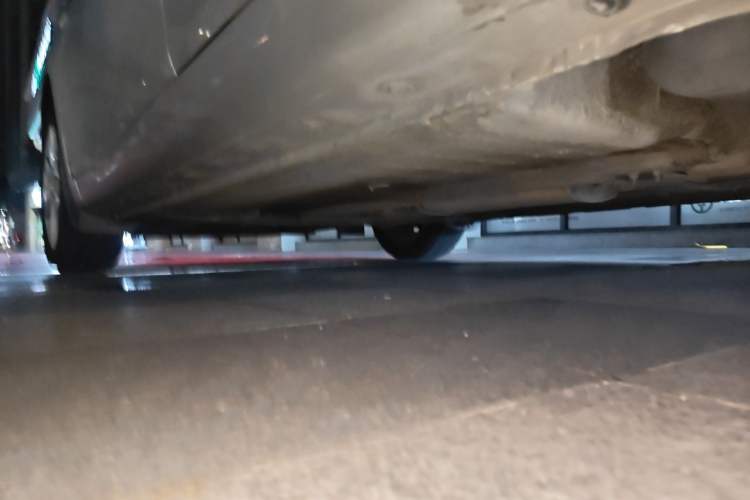 Used Nissan Tiida 2011 1.6L CVT Smart Version Chassis Rear Left