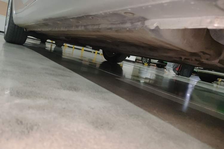 Used Nissan Tiida 2011 1.6L CVT Smart Version Chassis Rear Left