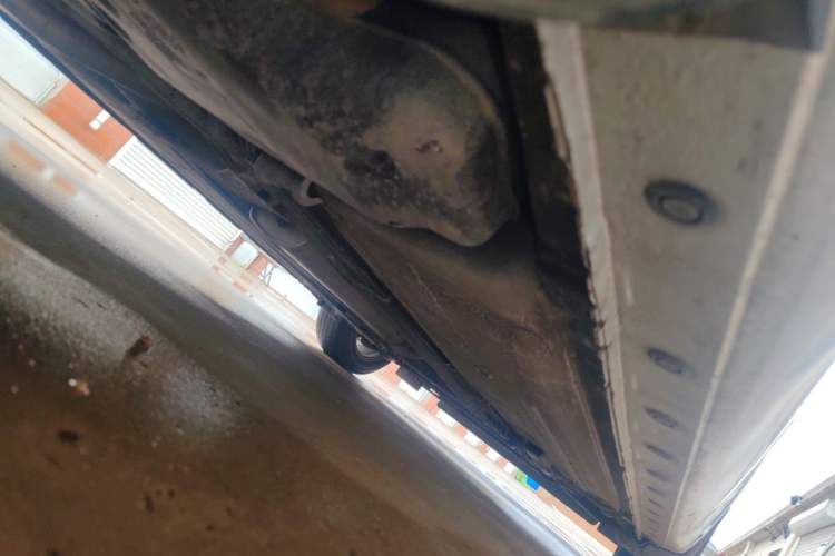 Used Nissan Tiida 2011 1.6L Manual Smart Version Chassis Rear Right