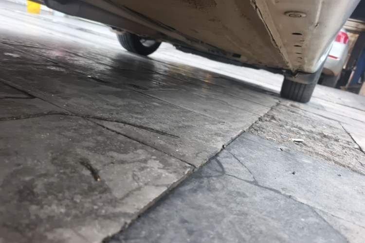 Used Nissan Tiida 2011 1.6T Manual Xuan Dong Edition Chassis Rear Right