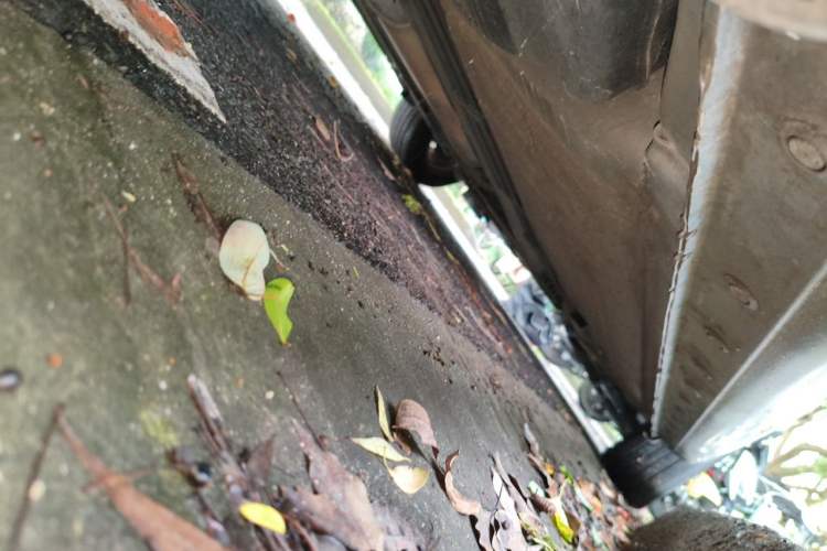 Used Nissan Tiida 2011 1.6L Manual Smart Version Chassis Rear Right