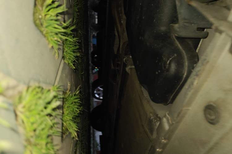 Used Nissan Tiida 2011 1.6L Manual Comfort Edition Chassis Rear Right