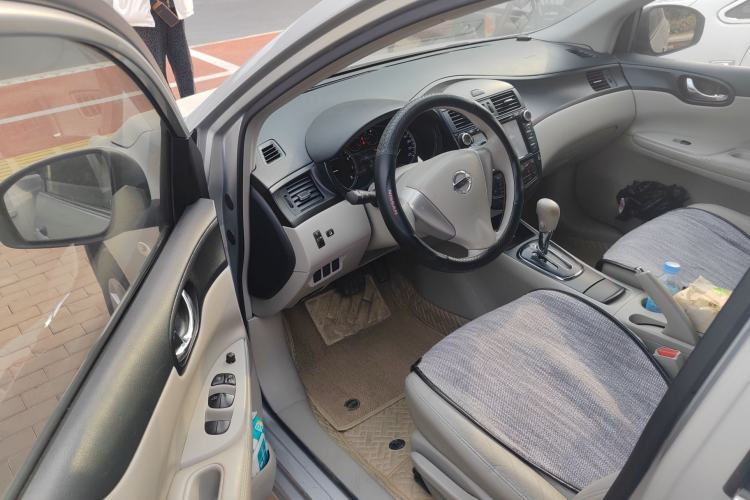 Used Nissan Tiida 2011 1.6L CVT Smart Version Driver Seat