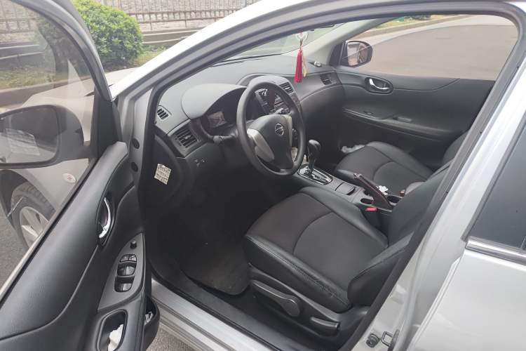 Used Nissan Tiida 2011 1.6L CVT Smart Version Driver Seat