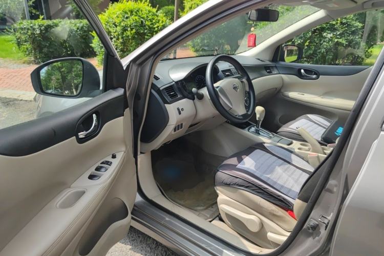 Used Nissan Tiida 2011 1.6L CVT Smart Version Driver Seat
