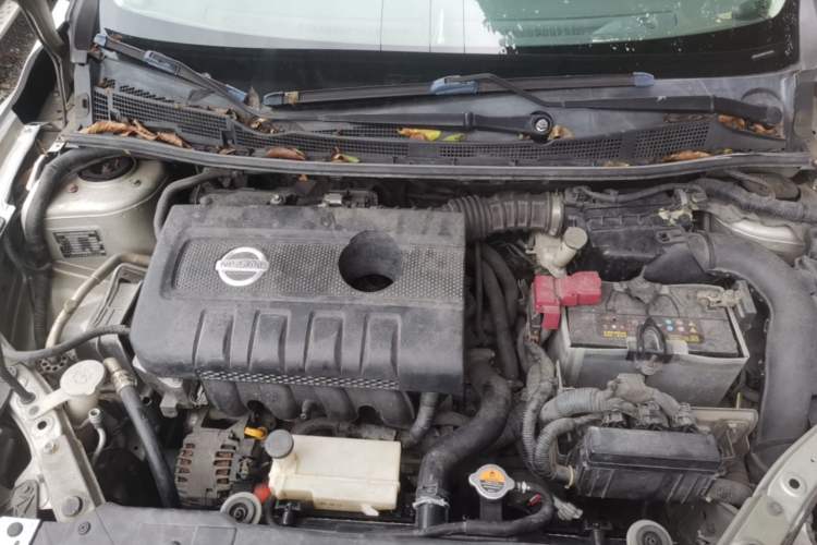 Used Nissan Tiida 2011 1.6L CVT Smart Version Engine Bay