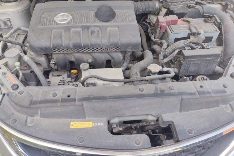 Used Nissan Tiida 2011 1.6L CVT Luxury Edition Engine Bay