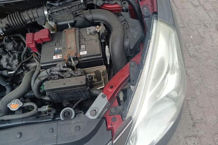 Used Nissan Tiida 2011 1.6L CVT Comfort Model Engine Bay Left