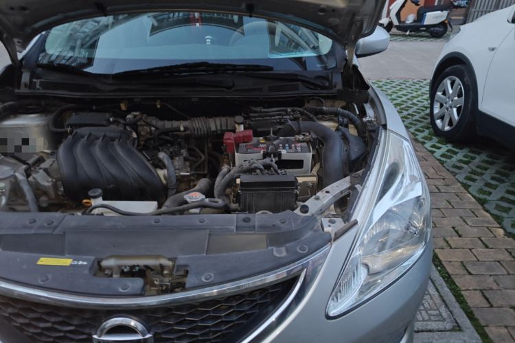 Used Nissan Tiida 2011 1.6L Manual Comfort Edition Engine Bay Left