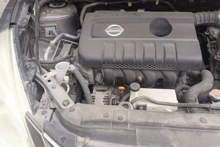 Used Nissan Tiida 2011 1.6L CVT Smart Version Engine Bay Right