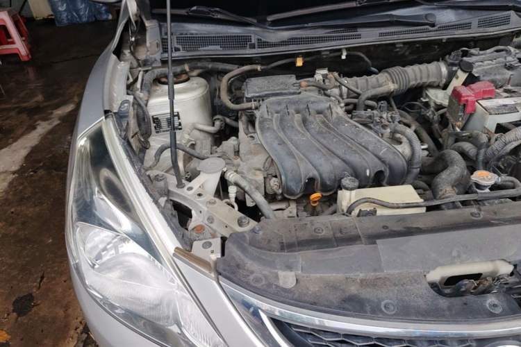 Used Nissan Tiida 2011 1.6L CVT Comfort Model Engine Bay Right