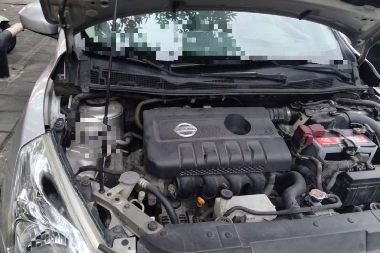 Used Nissan Tiida 2011 1.6L CVT Smart Version Engine Bay Right
