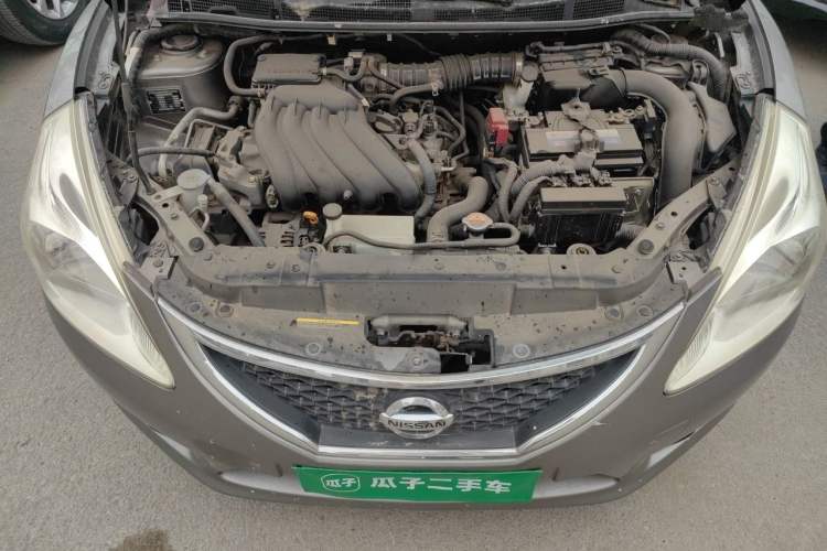 Used Nissan Tiida 2011 1.6L Manual Comfort Edition Engine Bay
