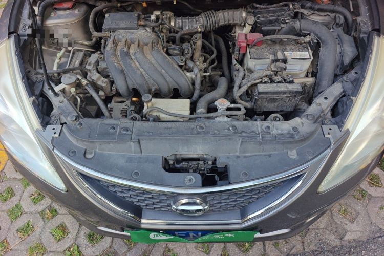Used Nissan Tiida 2011 1.6L CVT Smart Version Engine Bay