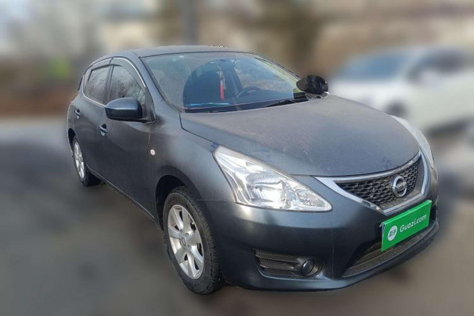 Used Nissan Tiida 2011 1.6L CVT Smart Version Front Right 45 Deg