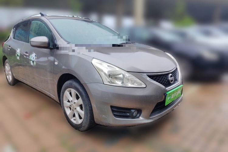Used Nissan Tiida 2011 1.6L CVT Smart Version Front Right 45 Deg