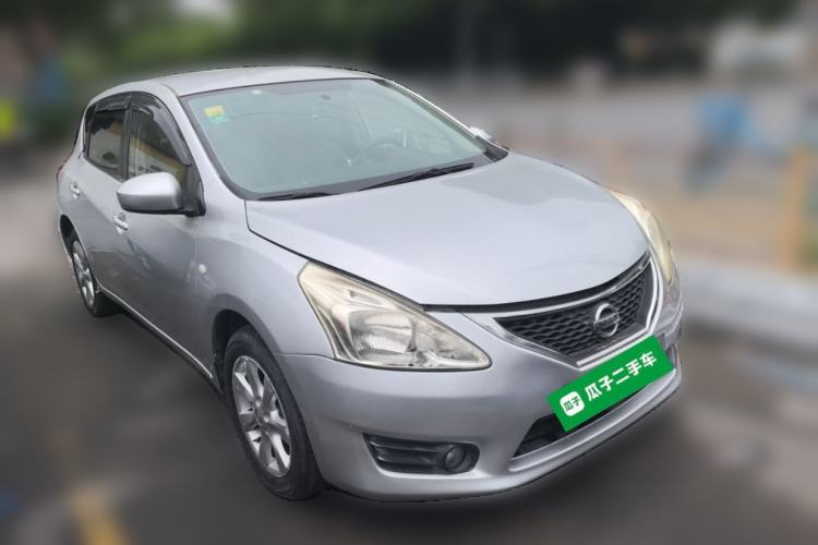 Used Nissan Tiida 2011 1.6L CVT Smart Version Front Right 45 Deg