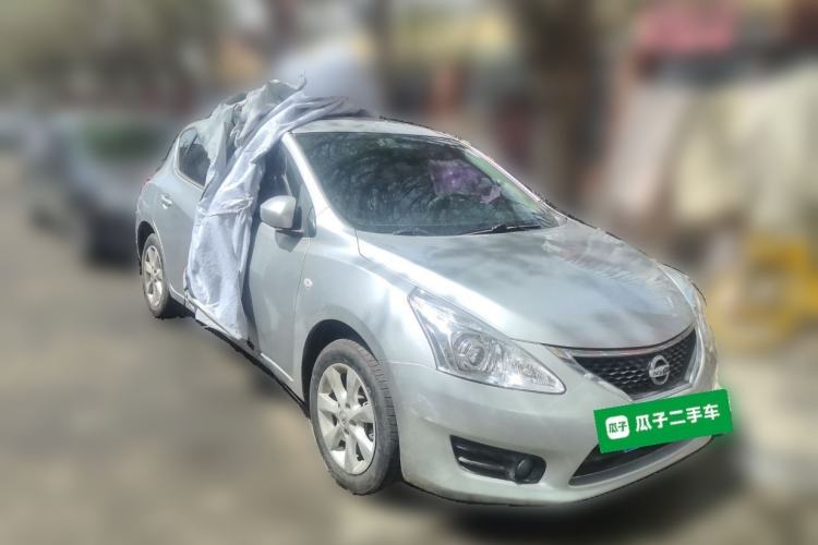 Used Nissan Tiida 2011 1.6L CVT Smart Version Front Right 45 Deg