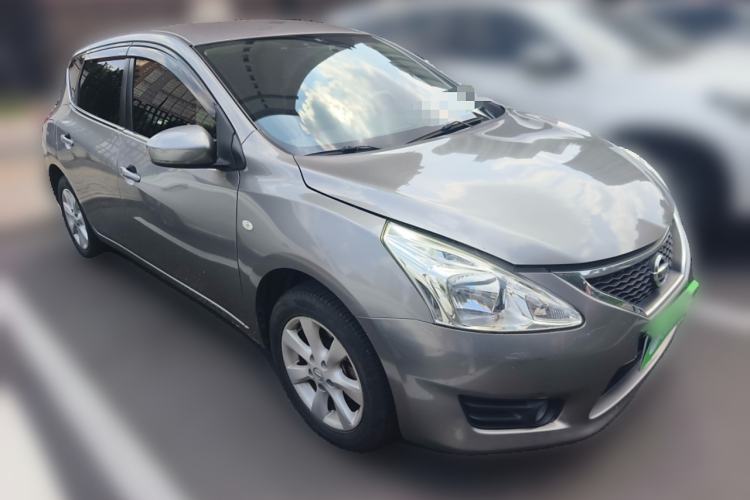 Used Nissan Tiida 2011 1.6L CVT Comfort Model Front Right 45 Deg