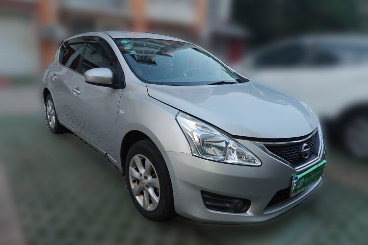 Used Nissan Tiida 2011 1.6L Manual Comfort Edition Front Right 45 Deg