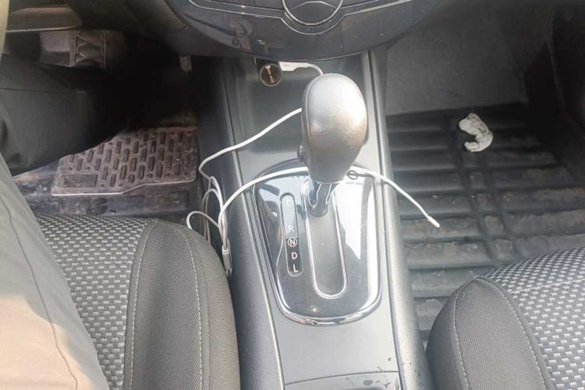 Used Nissan Tiida 2011 1.6L CVT Smart Version Gear Lever
