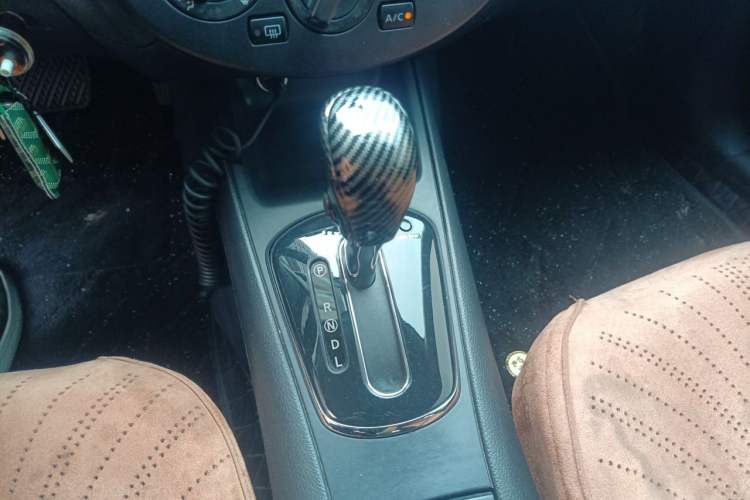 Used Nissan Tiida 2011 1.6L CVT Comfort Model Gear Lever