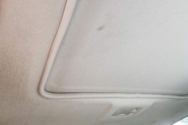Used Nissan Tiida 2011 1.6L CVT Smart Version Headliner