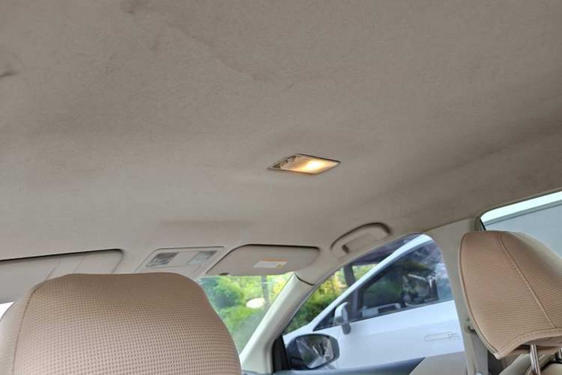 Used Nissan Tiida 2011 1.6L CVT Comfort Model Headliner