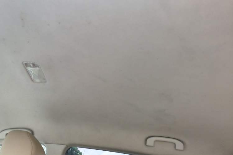 Used Nissan Tiida 2011 1.6L CVT Comfort Model Headliner