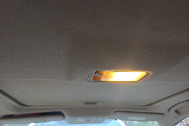 Used Nissan Tiida 2011 1.6L CVT Smart Version Headliner
