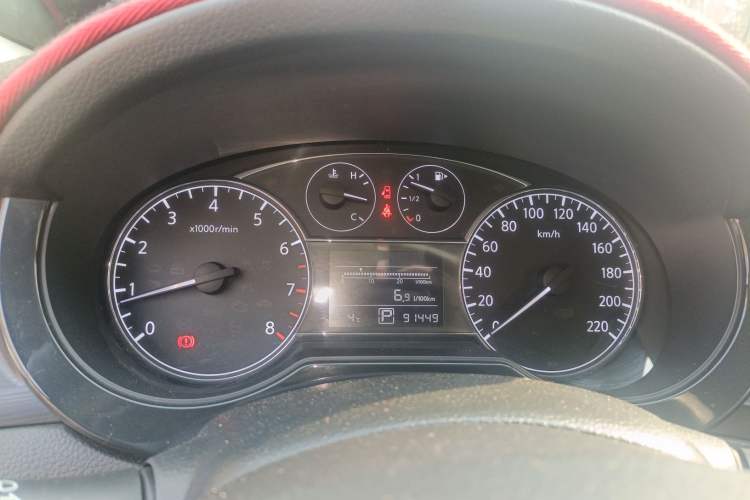 Used Nissan Tiida 2011 1.6L CVT Smart Version Instrument Cluster