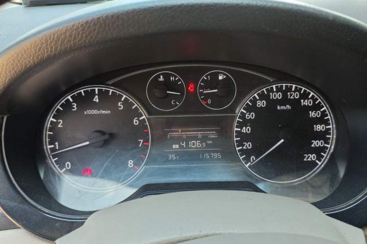 Used Nissan Tiida 2011 1.6L Manual Comfort Edition Instrument Cluster