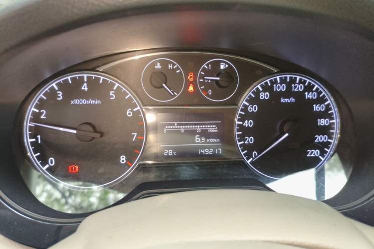 Used Nissan Tiida 2011 1.6L Manual Smart Version Instrument Cluster