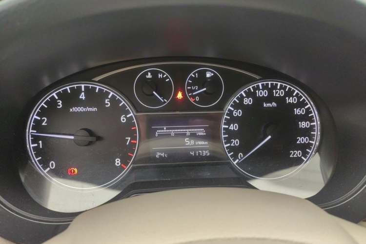 Used Nissan Tiida 2011 1.6L Manual Comfort Edition Instrument Cluster