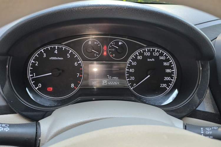 Used Nissan Tiida 2011 1.6L CVT Comfort Model Instrument Cluster