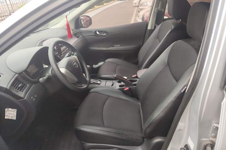 Used Nissan Tiida 2011 1.6L CVT Smart Version Left Front Seat