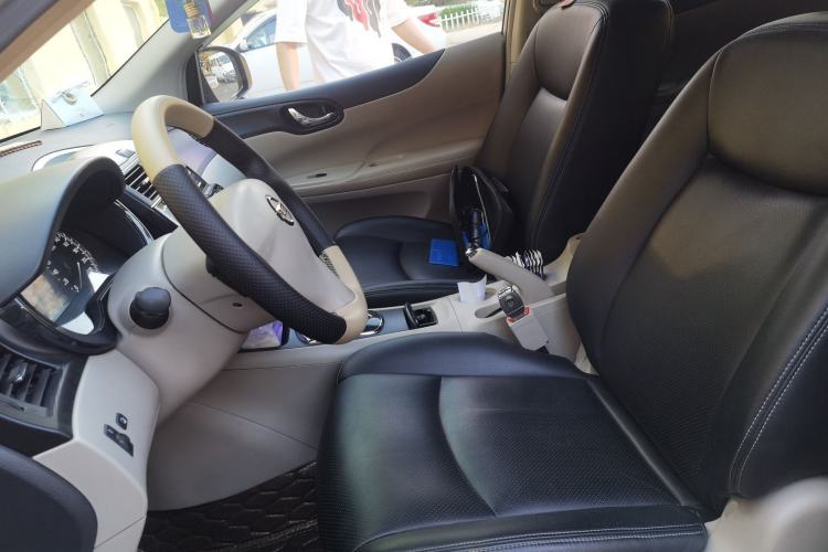 Used Nissan Tiida 2011 1.6L CVT Comfort Model Left Front Seat