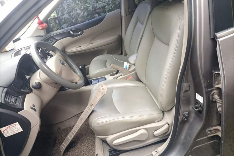 Used Nissan Tiida 2011 1.6L Manual Comfort Edition Left Front Seat