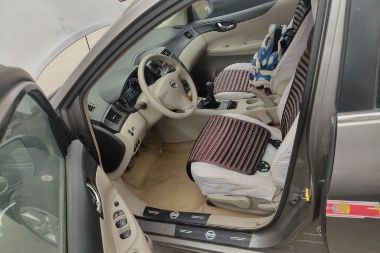 Used Nissan Tiida 2011 1.6L Manual Comfort Edition Left Front Seat