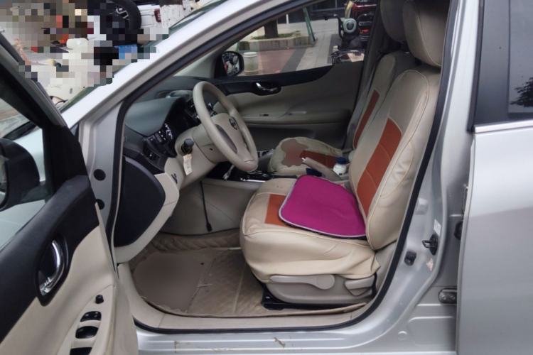 Used Nissan Tiida 2011 1.6L CVT Smart Version Left Front Seat