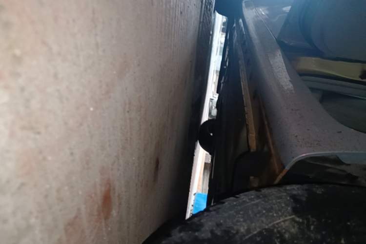 Used Nissan Tiida 2011 1.6L CVT Smart Version Left Side Sill