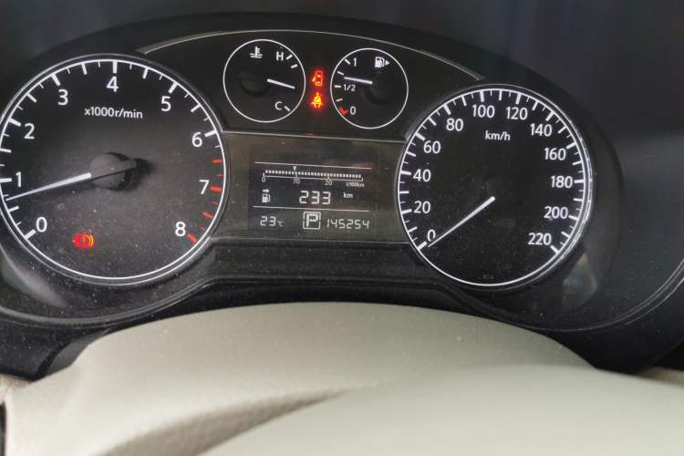 Used Nissan Tiida 2011 1.6L CVT Comfort Model Odometer Close Up