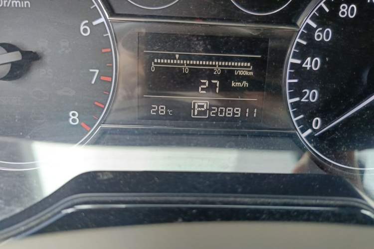 Used Nissan Tiida 2011 1.6L CVT Comfort Model Odometer Close Up