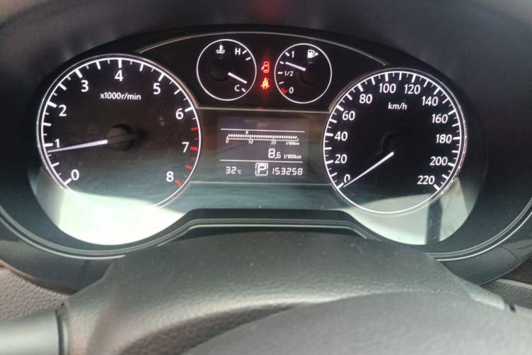 Used Nissan Tiida 2011 1.6L CVT Comfort Model Odometer Close Up