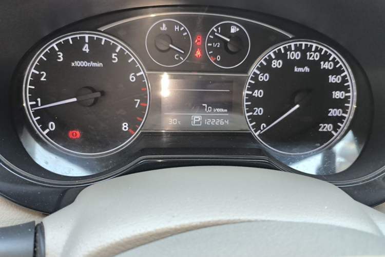 Used Nissan Tiida 2011 1.6L CVT Comfort Model Odometer Close Up