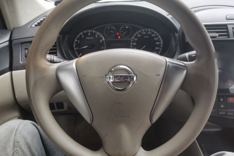 Used Nissan Tiida 2011 1.6L CVT Smart Version Steering Wheel