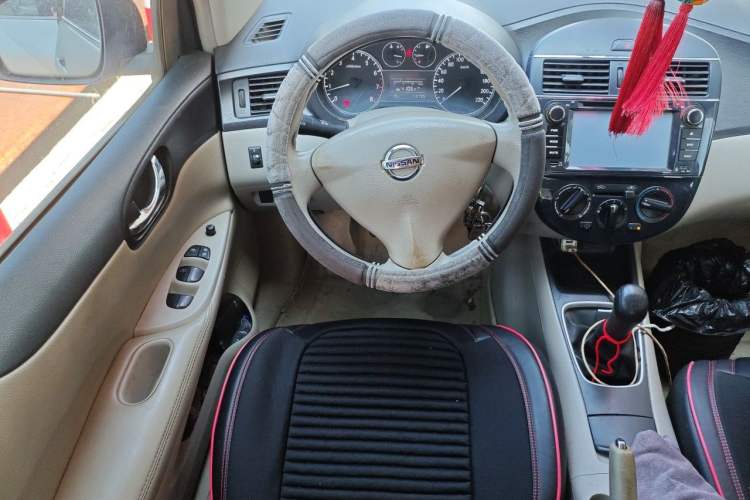 Used Nissan Tiida 2011 1.6L Manual Comfort Edition Steering Wheel